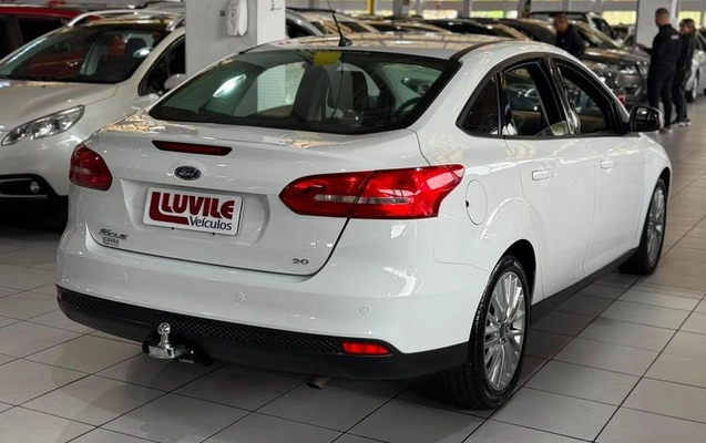 imagem-https://www.socarrao.com.br/sc-vehicle-images-prod/2573715/1783796813031-8258353_0_B_5d0339f545.jpeg