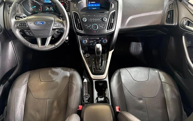imagem-https://www.socarrao.com.br/sc-vehicle-images-prod/2573715/1783796813040-8258353_6_B_9b9b6145e5.jpeg