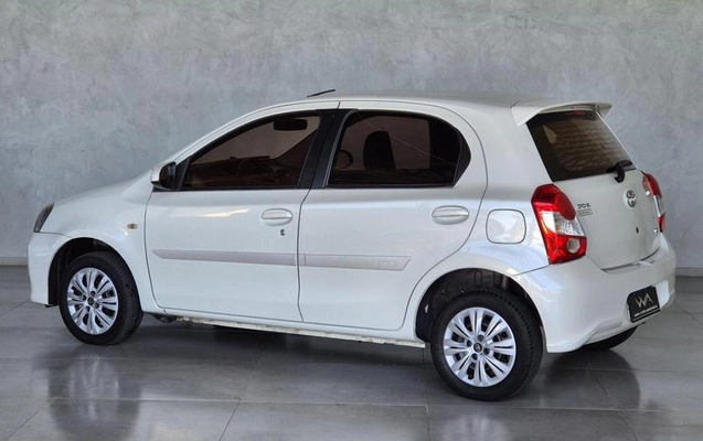 imagem-https://www.socarrao.com.br/sc-vehicle-images-prod/2573759/1786652416822-8271854_10_B_0a48ba3e08.jpeg