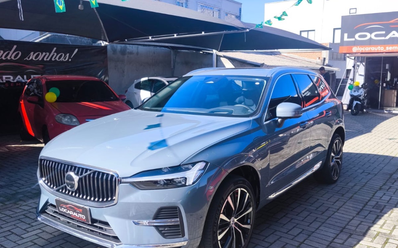 imagem de T-8 Ultimate 2.0 AWD (Híbrido)
