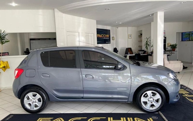 imagem-https://www.socarrao.com.br/sc-vehicle-images-prod/2573841/1789148734351-8220478_9_B_e5a024fca5.jpeg