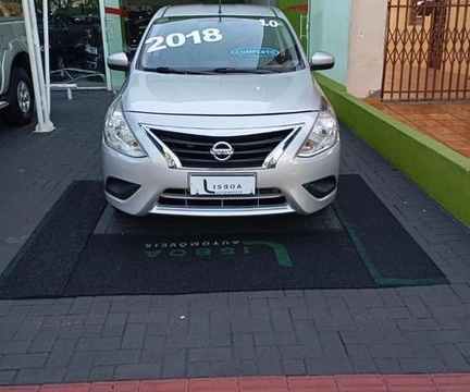 Nissan VERSA 2018 Prata — foto 1 de 3