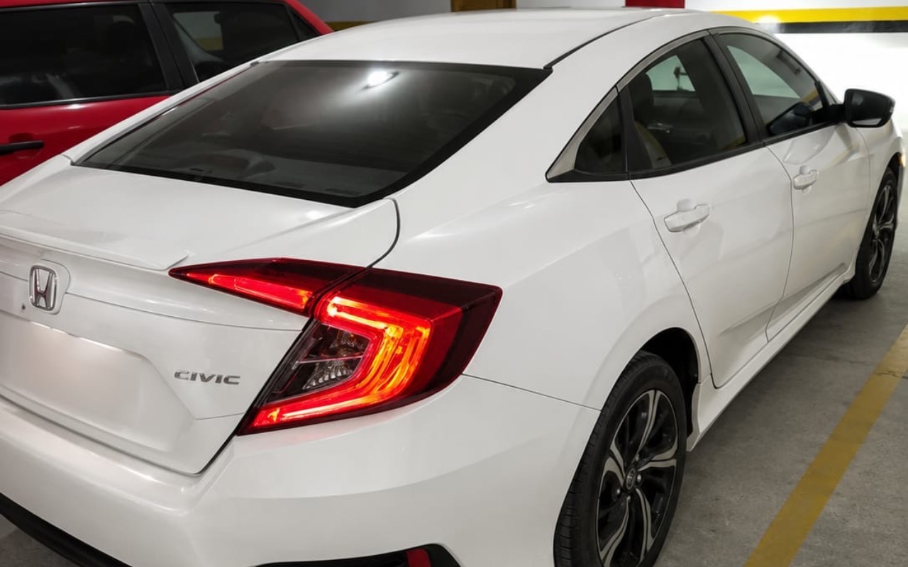 imagem-https://www.socarrao.com.br/sc-vehicle-images-prod/2580546/1783892196410-MGNjOGNiM2QtZGQ1NC00ZWZjLWI1NDQtZDdmOGExMDIyN2E0LmpwZWc.jpeg