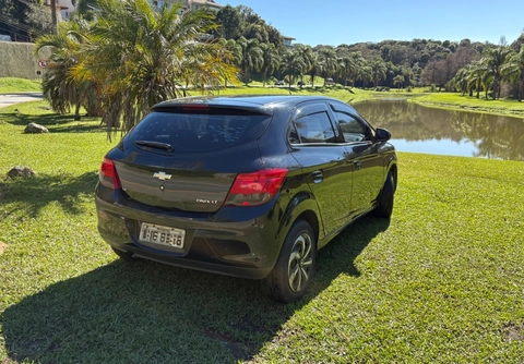 Chevrolet Onix 2013 Preto — foto 1 de 3