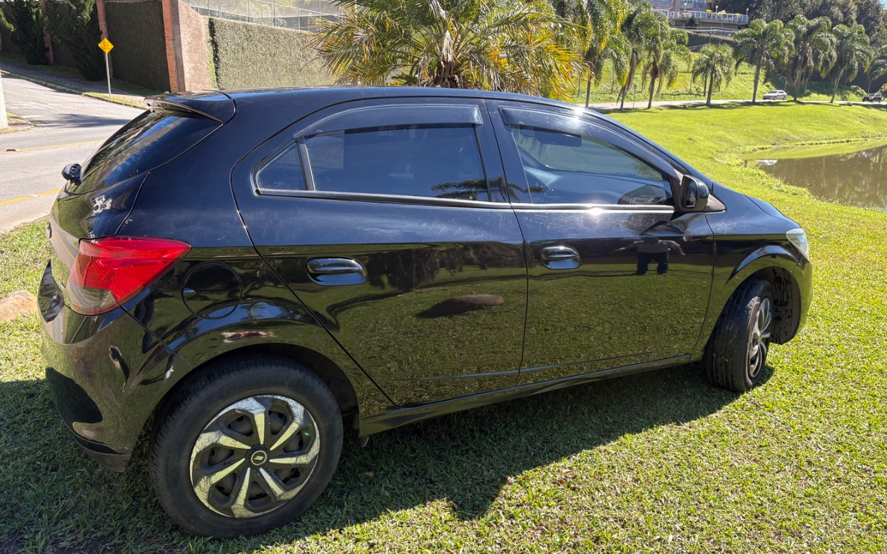 imagem-https://www.socarrao.com.br/sc-vehicle-images-prod/2580561/1783901031521-SU1HXzM2OTIuanBlZw.jpeg