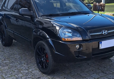 Hyundai Tucson 2.0 16V Mec. 2009 Preto — foto 1 de 3