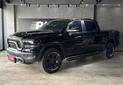 Ram 1500 2021 Preto — foto 1 de 3