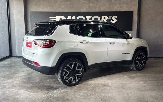 imagem-https://www.socarrao.com.br/sc-vehicle-images-prod/2588189/1783946151363-6137b428-5ab5-427c-980e-7d43389ddf78.jpg