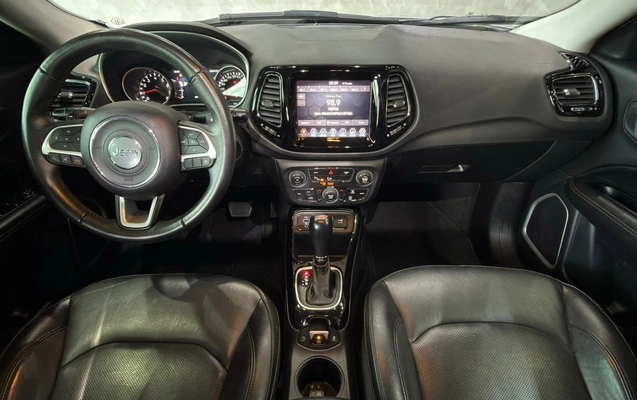 imagem-https://www.socarrao.com.br/sc-vehicle-images-prod/2588189/1783946151365-f9073d02-020b-4e76-900b-004fde005b4a.jpg