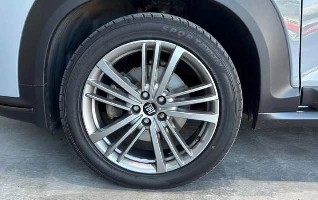 imagem-https://www.socarrao.com.br/sc-vehicle-images-prod/2588354/1783946433143-62578a9a-211a-498a-93f8-453fbde15de8.jpg