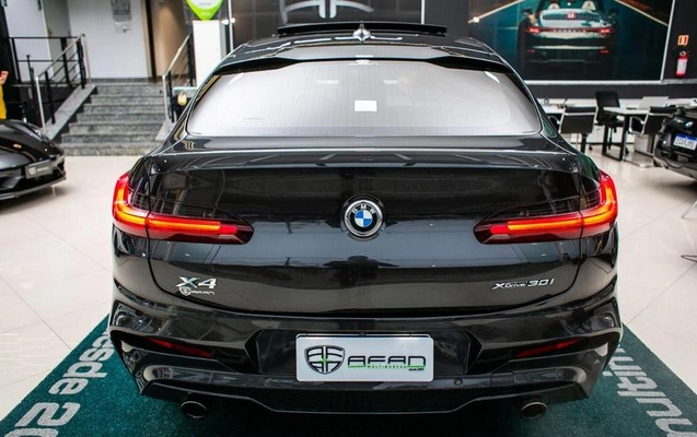 imagem-https://www.socarrao.com.br/sc-vehicle-images-prod/2588835/1784832214149-8268458_11_B_6061fdb589.jpeg