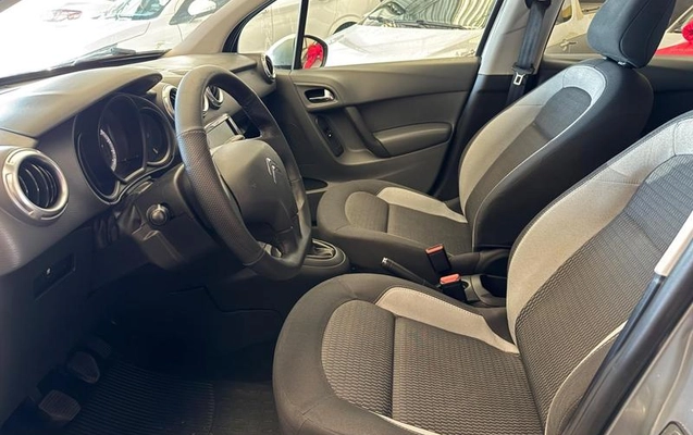 imagem-https://www.socarrao.com.br/sc-vehicle-images-prod/2589446/1788526533416-8272967_9_B_e458ef62c4.jpeg