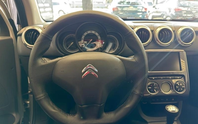 imagem-https://www.socarrao.com.br/sc-vehicle-images-prod/2589446/1788526533420-8272967_11_B_44cacc7157.jpeg