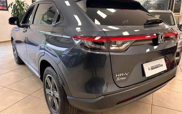 imagem-https://www.socarrao.com.br/sc-vehicle-images-prod/2589449/1791455775608-8272971_5_B_ef656e65a2.jpeg