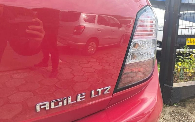 imagem-https://www.socarrao.com.br/sc-vehicle-images-prod/2590238/1788010109502-8272789_12_B_052fc20967.jpeg