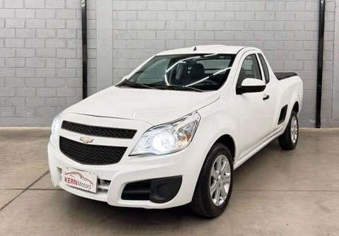 Chevrolet Montana 2015 Branco — foto 1 de 3