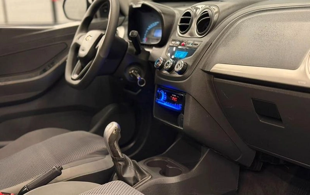 imagem-https://www.socarrao.com.br/sc-vehicle-images-prod/2590437/1783952296087-8056101_9_B_b0ffcc4521.jpeg