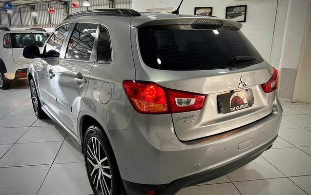 imagem-https://www.socarrao.com.br/sc-vehicle-images-prod/2590531/1789472679134-5875685_3_B_c05e568447.jpeg