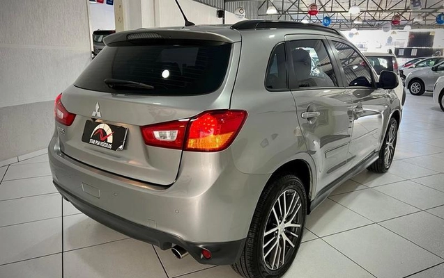 imagem-https://www.socarrao.com.br/sc-vehicle-images-prod/2590531/1789472679137-5875685_3_B_4a23986110.jpeg