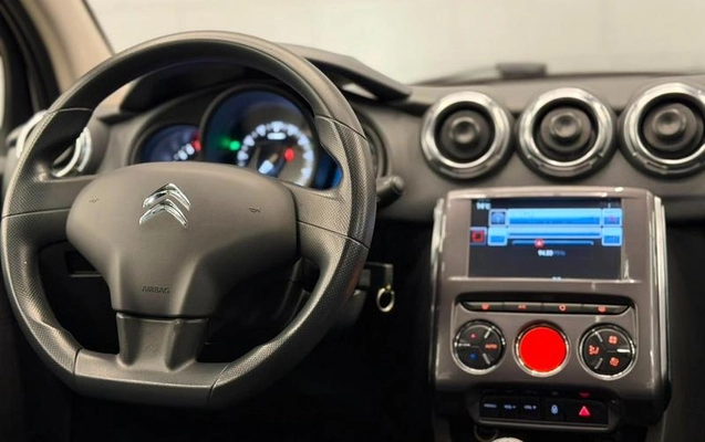 imagem-https://www.socarrao.com.br/sc-vehicle-images-prod/2590718/1783952907761-8271732_12_B_5084605295.jpeg