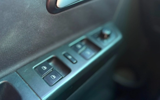 imagem-https://www.socarrao.com.br/sc-vehicle-images-prod/2590900/1783953206850-V2hhdHNBcHAgSW1hZ2UgMjAyNi0wNy0xMyBhdCAxMC41Mi40NS5qcGVn.jpeg