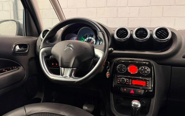 imagem-https://www.socarrao.com.br/sc-vehicle-images-prod/2591377/1783954424032-8223744_3_B_9ca3318dd3.jpeg