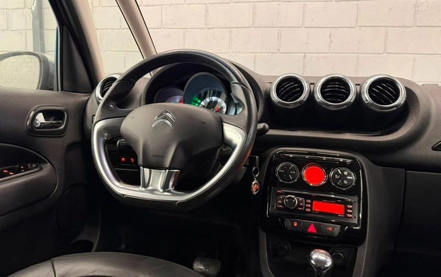 imagem-https://www.socarrao.com.br/sc-vehicle-images-prod/2591377/1783954424033-8223744_5_B_610c986d98.jpeg