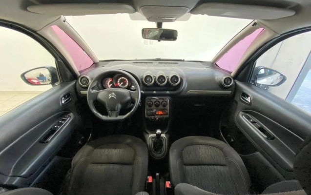 imagem-https://www.socarrao.com.br/sc-vehicle-images-prod/2591659/1789066537750-8241886_10_B_8850a9eee3.jpeg