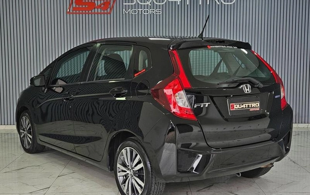imagem-https://www.socarrao.com.br/sc-vehicle-images-prod/2592137/1789163519729-8184893_26_B_3b90d7ff32.jpeg