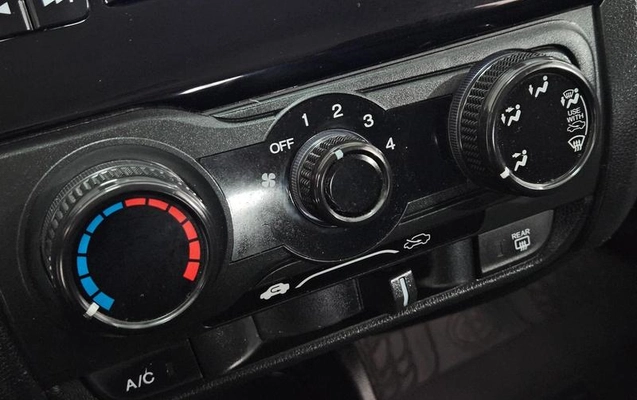 imagem-https://www.socarrao.com.br/sc-vehicle-images-prod/2592137/1789163519730-8184893_23_B_eac4c08872.jpeg
