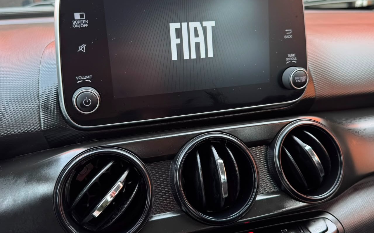 imagem-https://www.socarrao.com.br/sc-vehicle-images-prod/2594744/1783962161349-V2hhdHNBcHAgSW1hZ2UgMjAyNi0wNy0xMSBhdCAxNC41NS40NC5qcGVn.jpeg