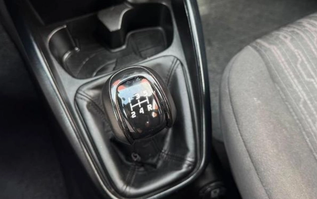 imagem-https://www.socarrao.com.br/sc-vehicle-images-prod/2594744/1783962161560-ODI3MTMzNl8zX0JfOTg5NzM0NzNiZi5qcGVn.jpeg