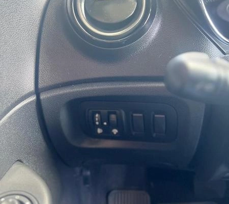 imagem-https://www.socarrao.com.br/sc-vehicle-images-prod/25956/1781177483875-7506403_0_B_c8bec08aa6.jpeg