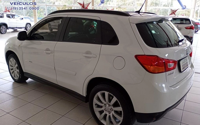 imagem-https://www.socarrao.com.br/sc-vehicle-images-prod/2595815/1783964614907-1231397.jpg