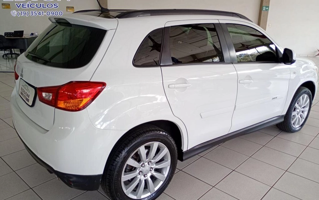 imagem-https://www.socarrao.com.br/sc-vehicle-images-prod/2595815/1783964614908-1231398.jpg