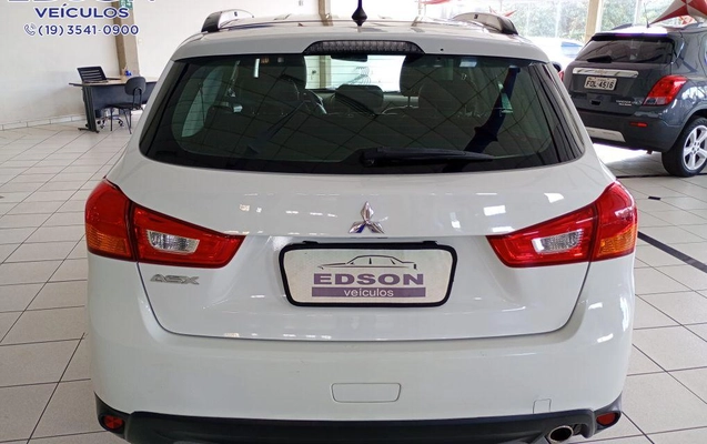 imagem-https://www.socarrao.com.br/sc-vehicle-images-prod/2595815/1783964614909-1231399.jpg