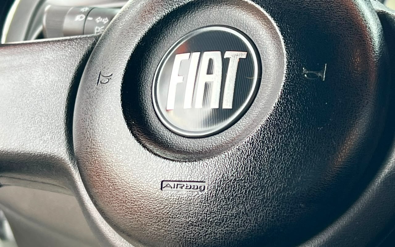 imagem-https://www.socarrao.com.br/sc-vehicle-images-prod/2596352/1783965802720-V2hhdHNBcHAgSW1hZ2UgMjAyNi0wNy0xMSBhdCAxMS4zMi4wNyAoMykuanBlZw.jpeg