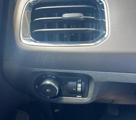 imagem-https://www.socarrao.com.br/sc-vehicle-images-prod/25965/1783543691913-7634590_8_B_823a8d4499.jpeg