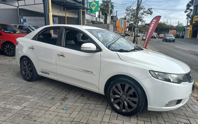 imagem-https://www.socarrao.com.br/sc-vehicle-images-prod/2596728/1787169877011-8274392_3_B_853e7bcaa2.jpeg