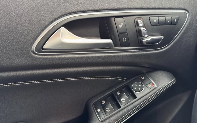 imagem-https://www.socarrao.com.br/sc-vehicle-images-prod/2596780/1787250860304-vehicle_image_1783965679_567db2213e5c87b77b003fa30be7f1a8.jpeg
