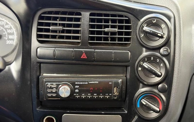 imagem-https://www.socarrao.com.br/sc-vehicle-images-prod/25968/1781184291901-7652079_11_B_76e1130092.jpeg