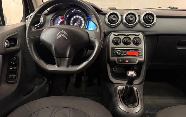 imagem-https://www.socarrao.com.br/sc-vehicle-images-prod/2597137/1789570352877-8231297_11_B_32e9864a1e.jpeg