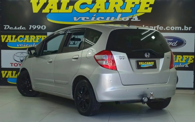 imagem-https://www.socarrao.com.br/sc-vehicle-images-prod/2597153/1783967644103-NC5qZmlm.jfif