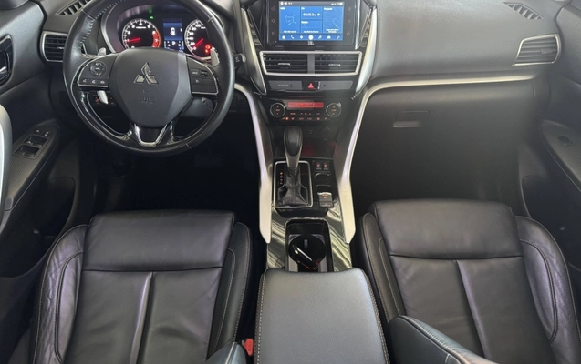 imagem-https://www.socarrao.com.br/sc-vehicle-images-prod/2597679/1788292704309-j4VeTxY8JHvUQ2w0SyNXbDngkUmGsJ6SJYsT.jpg