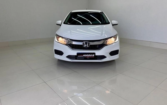 imagem-https://www.socarrao.com.br/sc-vehicle-images-prod/2598004/1787762505176-8275128_5_B_3eb01f48a8.jpeg