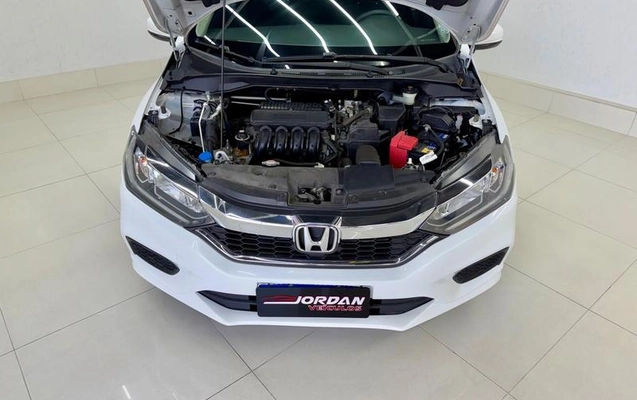 imagem-https://www.socarrao.com.br/sc-vehicle-images-prod/2598004/1787762505177-8275128_6_B_fd14bab1c2.jpeg