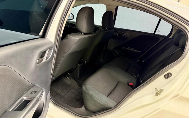 imagem-https://www.socarrao.com.br/sc-vehicle-images-prod/2598004/1787762505184-8275128_13_B_86cfaf69eb.jpeg
