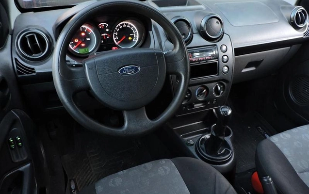 imagem-https://www.socarrao.com.br/sc-vehicle-images-prod/2598351/1790782313739-8259357_5_B_47c5bac0c1.jpeg