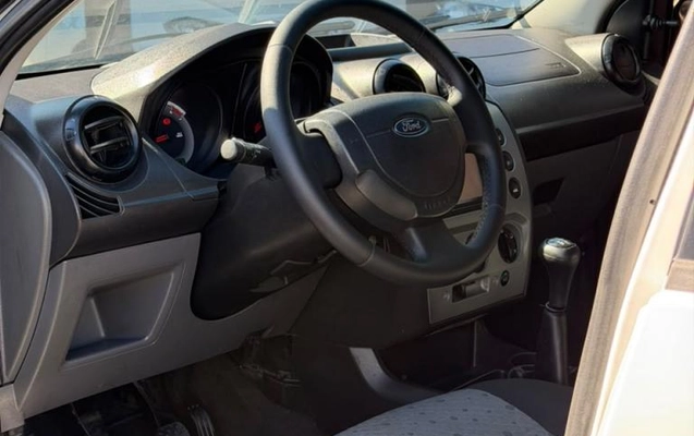 imagem-https://www.socarrao.com.br/sc-vehicle-images-prod/2598813/1783971345563-69436a553cdabd73a.jpeg