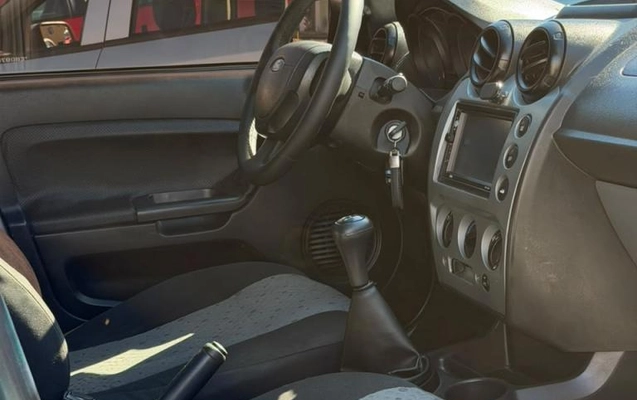 imagem-https://www.socarrao.com.br/sc-vehicle-images-prod/2598813/1783971345563-69436a553cdaebb82.jpeg
